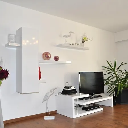 Sotsass A1 Apartment